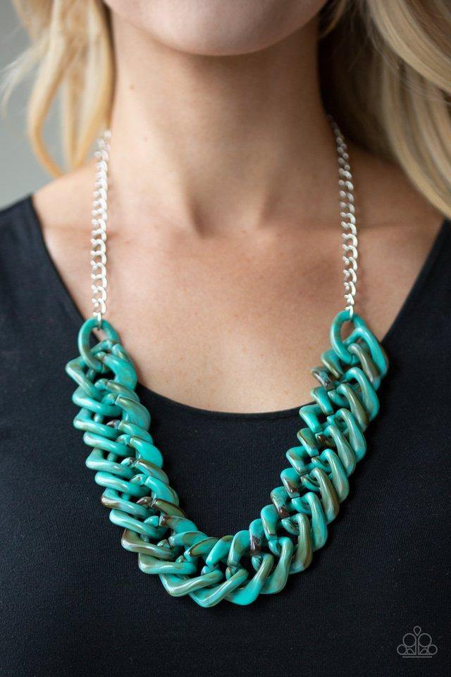 COMIN' IN HAUTE BLUE NECKLACE