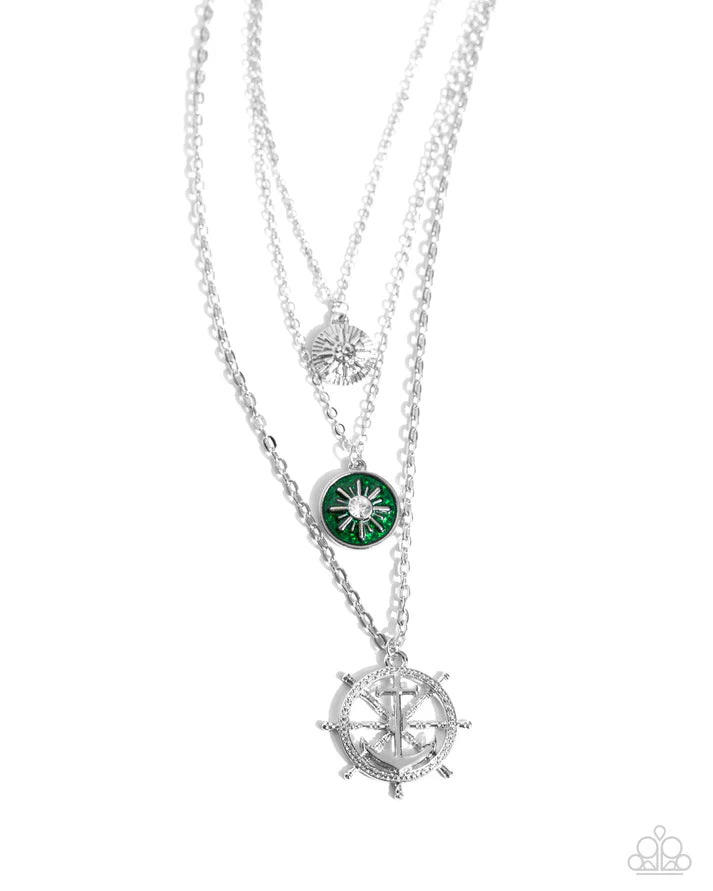 ANCHOR ARRANGEMENT GREEN NECKLACE